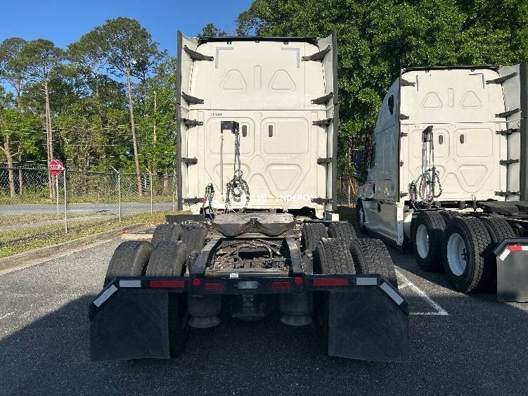 Truck Thumbnail 4