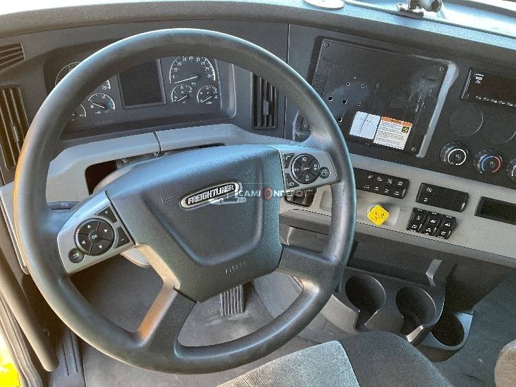 Truck Thumbnail 6