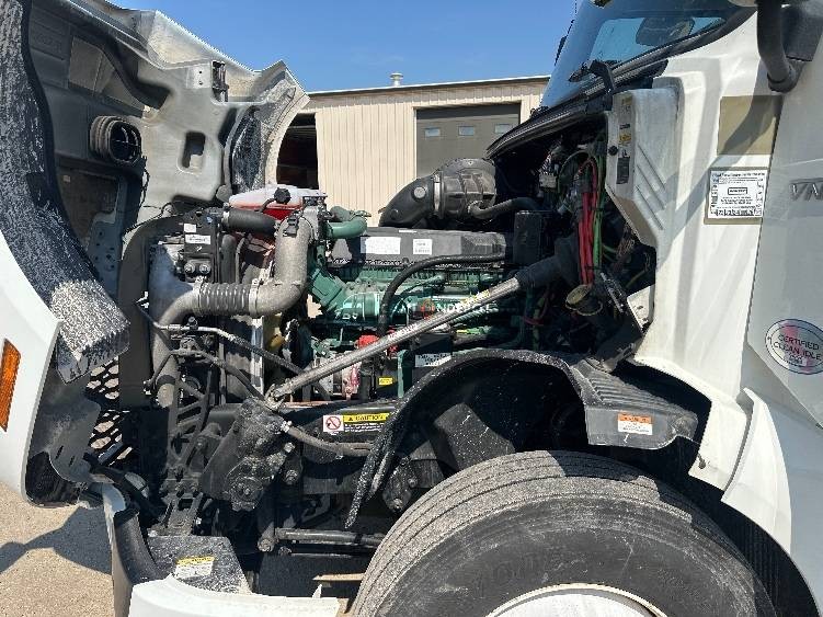Truck Thumbnail 10