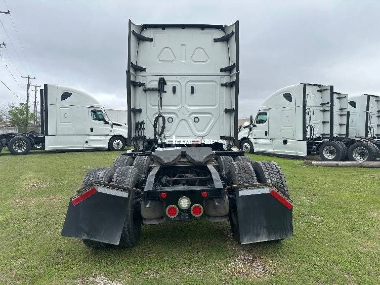 Truck Thumbnail 6