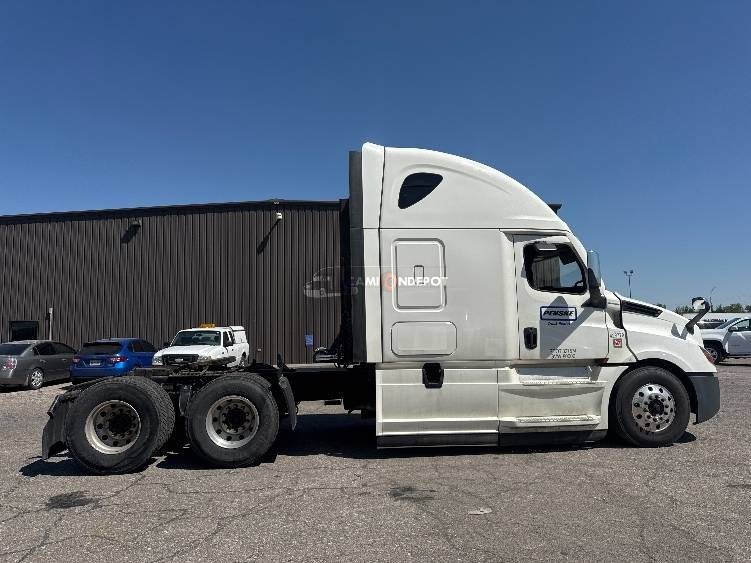 Truck Thumbnail 5