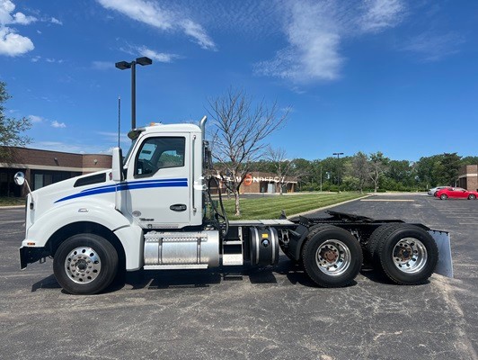 Truck Thumbnail 4