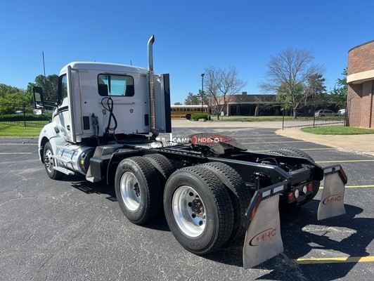 Truck Thumbnail 4