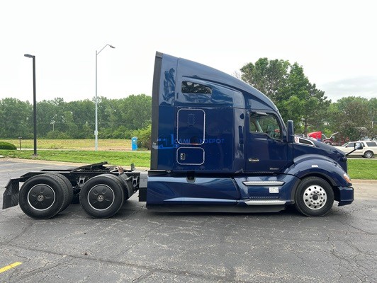 Truck Thumbnail 2