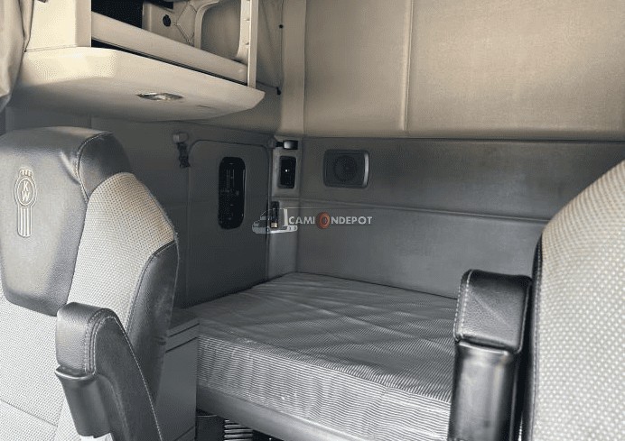 Truck Thumbnail 4