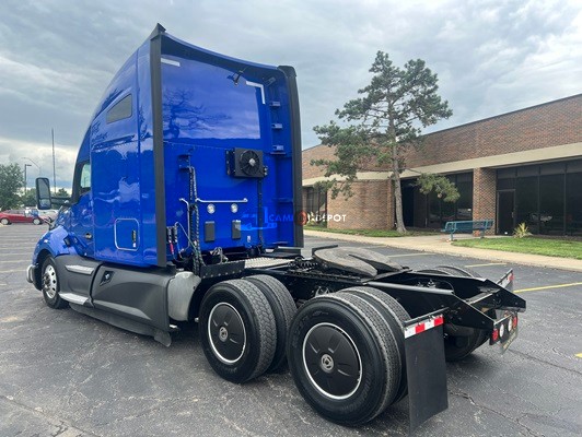 Truck Thumbnail 4
