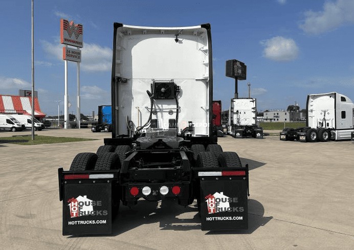 Truck Thumbnail 3