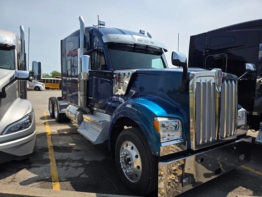 Truck Thumbnail 2
