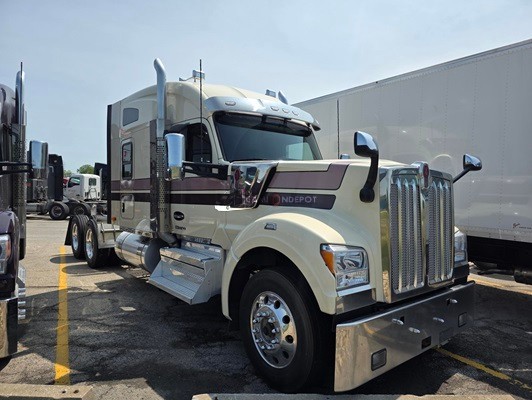 Truck Thumbnail 2