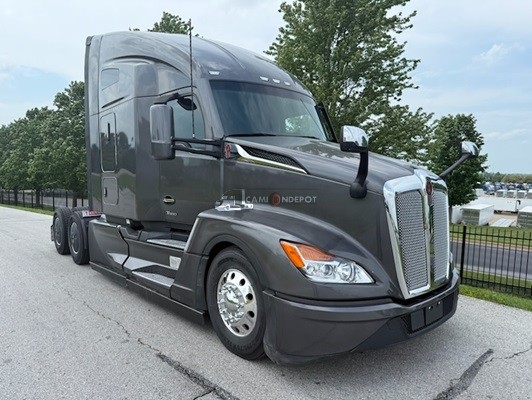 Truck Thumbnail 3