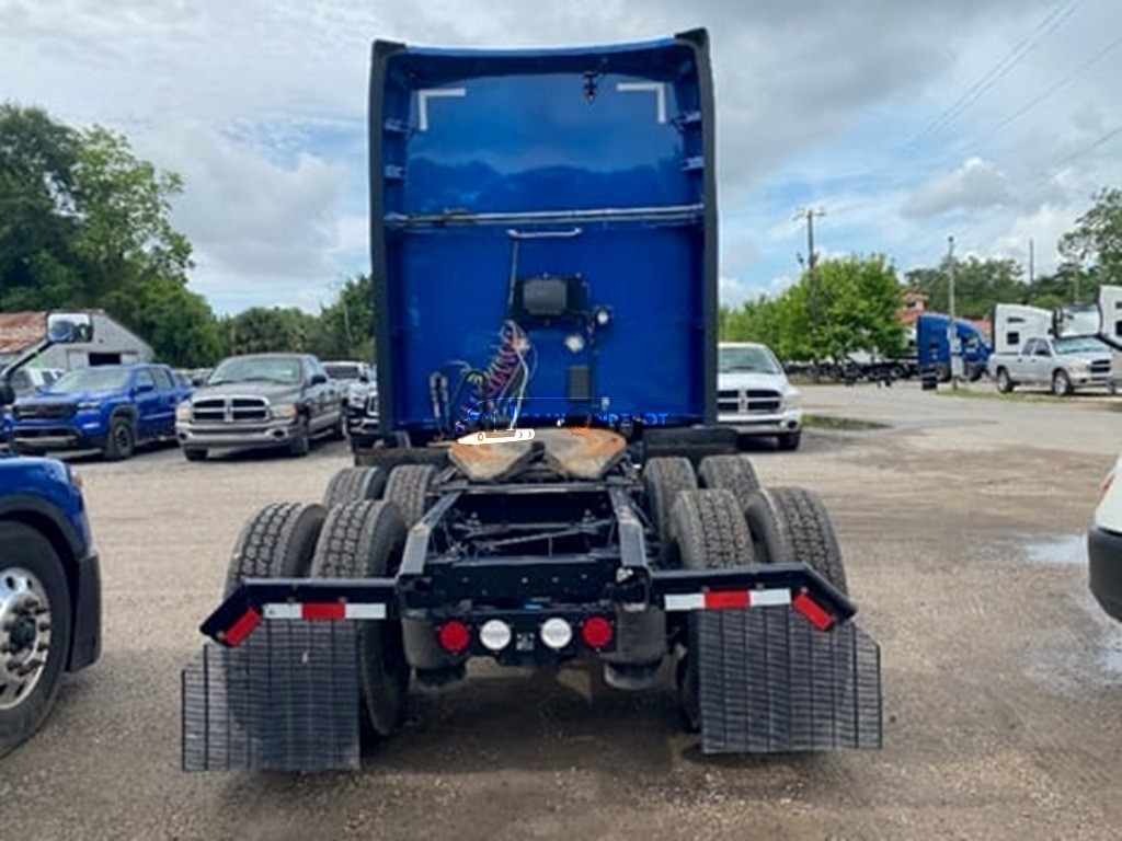 Truck Thumbnail 2