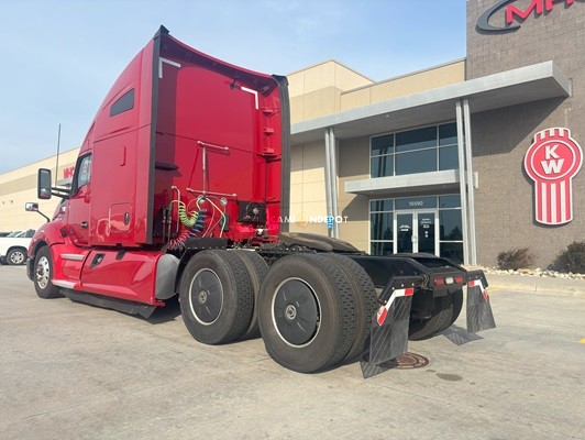 Truck Thumbnail 4