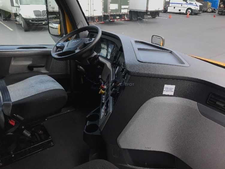 Truck Thumbnail 8