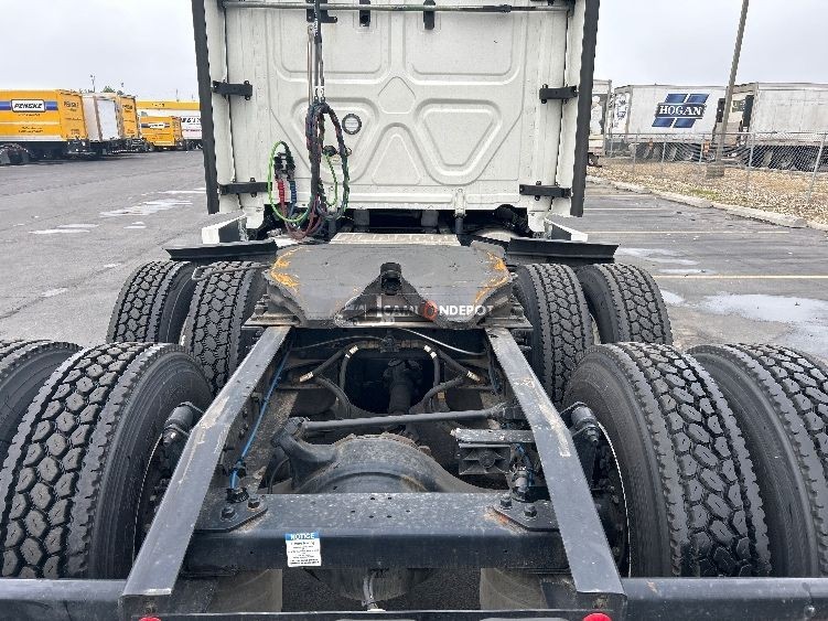 Truck Thumbnail 6