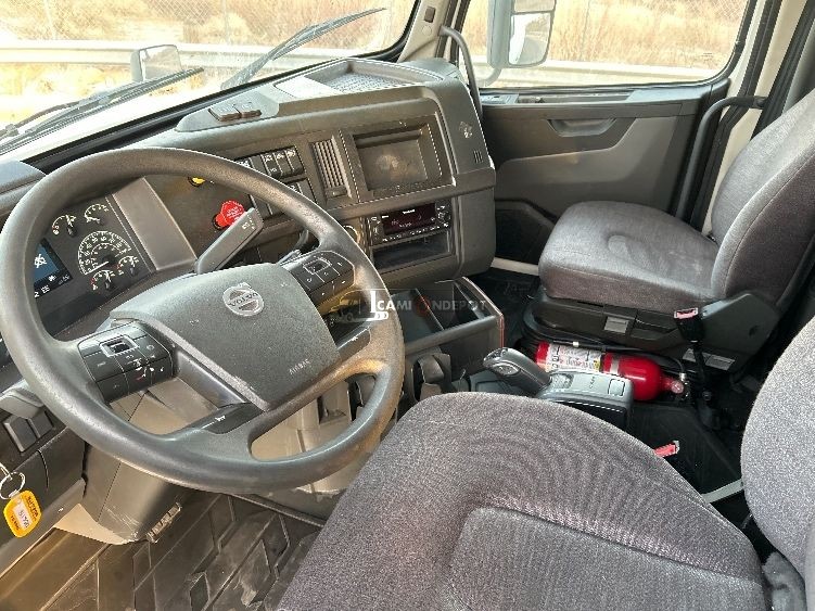 Truck Thumbnail 6
