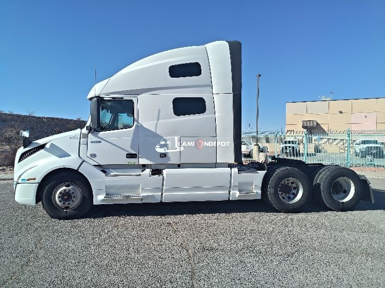 Truck Thumbnail 3