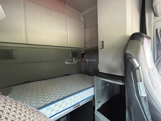 Truck Thumbnail 5