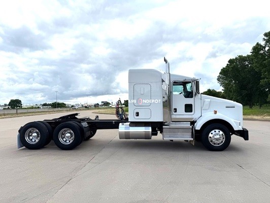 Truck Thumbnail 2