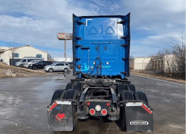 Truck Thumbnail 3