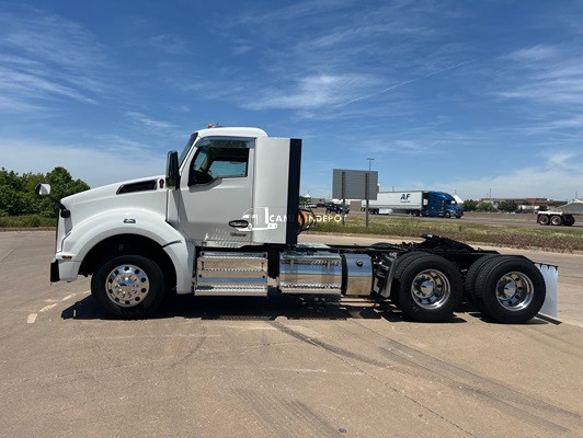 Truck Thumbnail 4