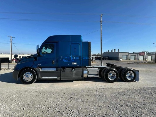 Truck Thumbnail 4