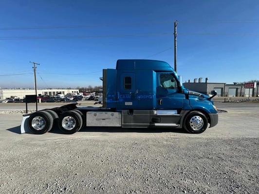 Truck Thumbnail 2