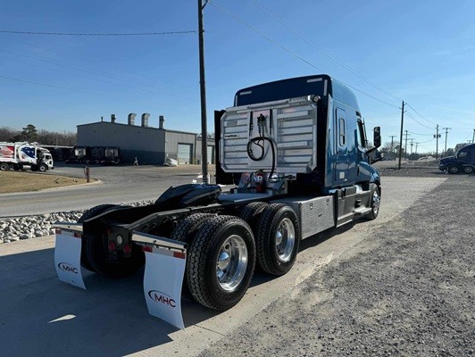 Truck Thumbnail 2