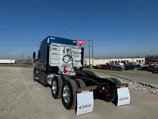 Truck Thumbnail 4