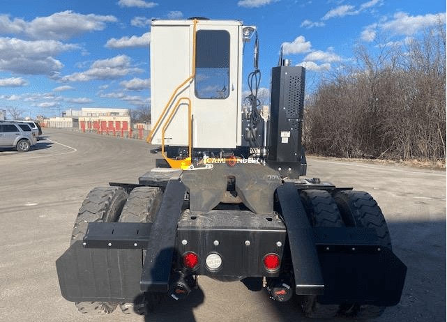 Truck Thumbnail 4