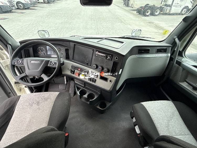 Truck Thumbnail 6