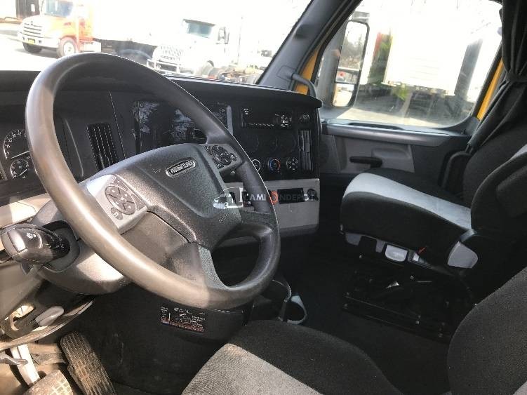 Truck Thumbnail 8