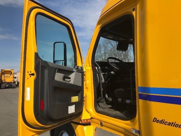 Truck Thumbnail 7
