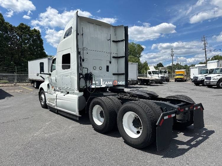 Truck Thumbnail 5