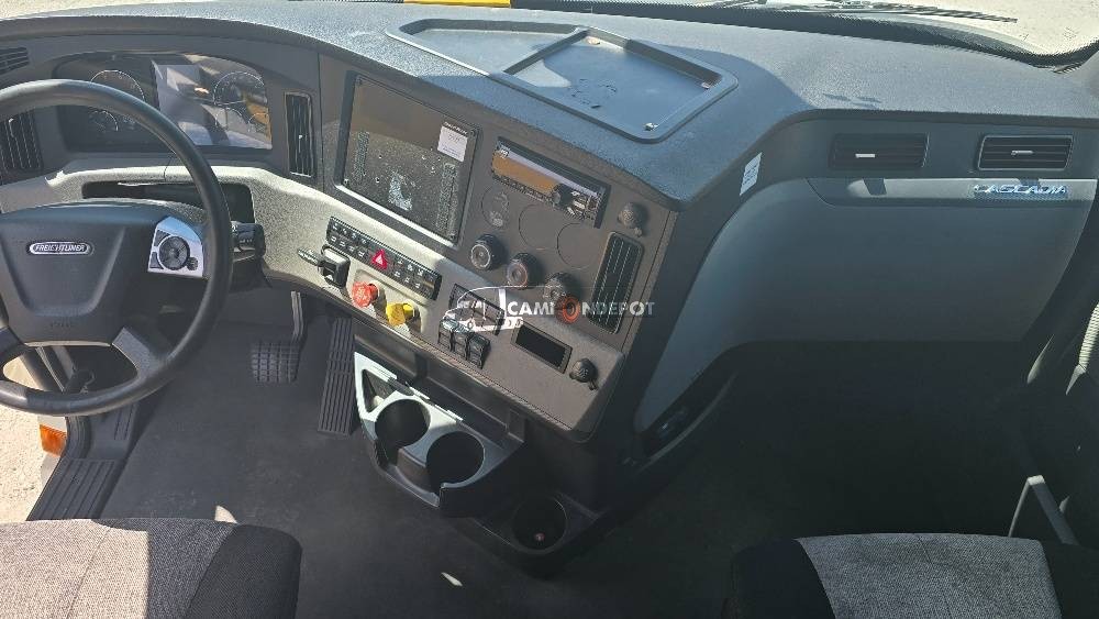 Truck Thumbnail 8