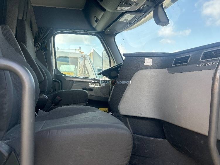 Truck Thumbnail 10