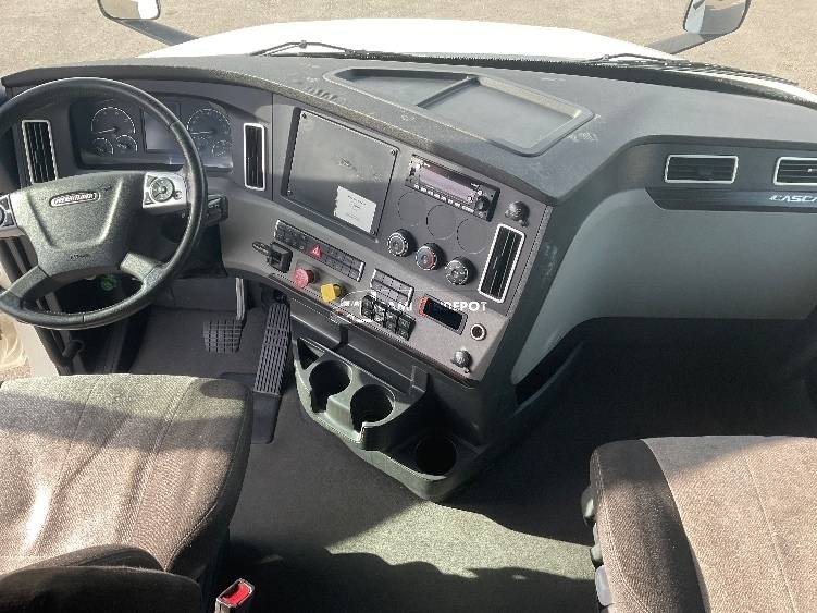 Truck Thumbnail 6