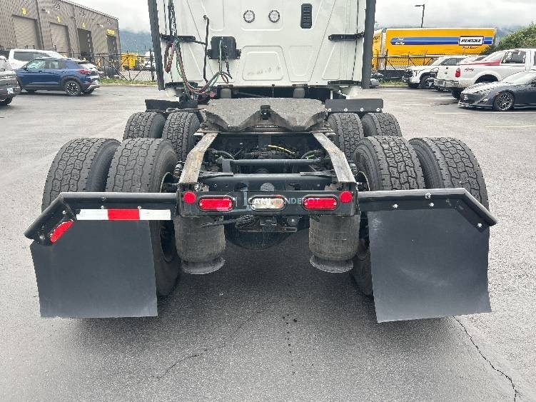 Truck Thumbnail 6