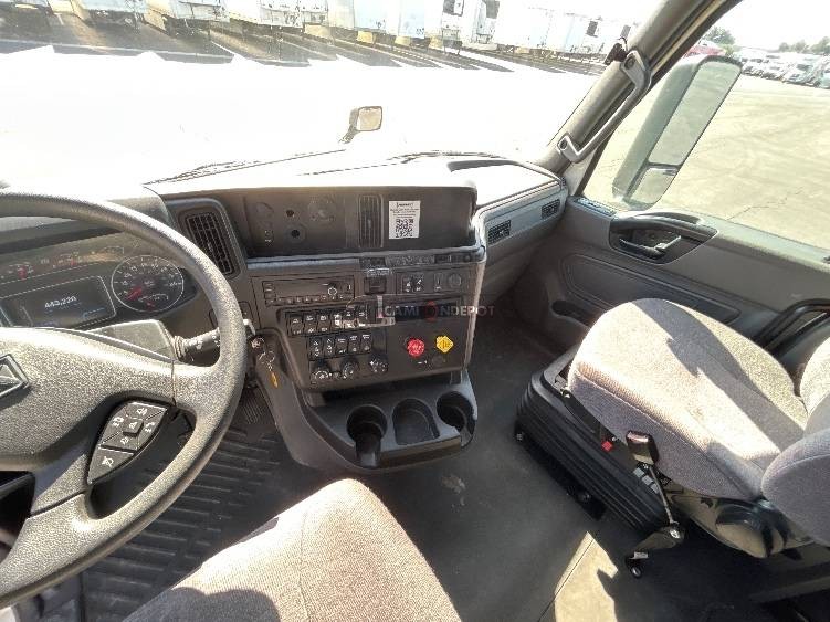 Truck Thumbnail 9