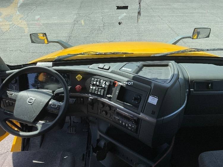 Truck Thumbnail 6