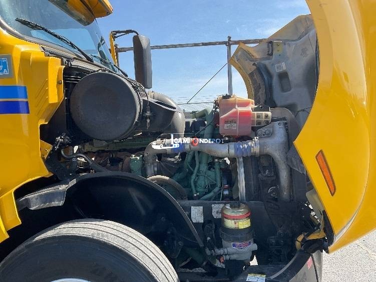 Truck Thumbnail 9