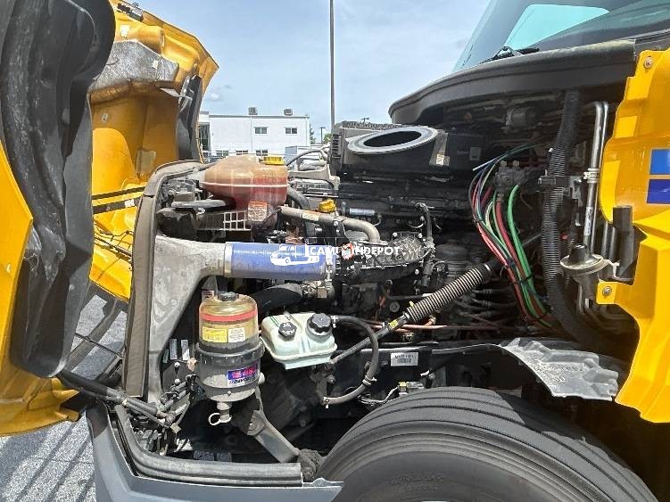 Truck Thumbnail 9