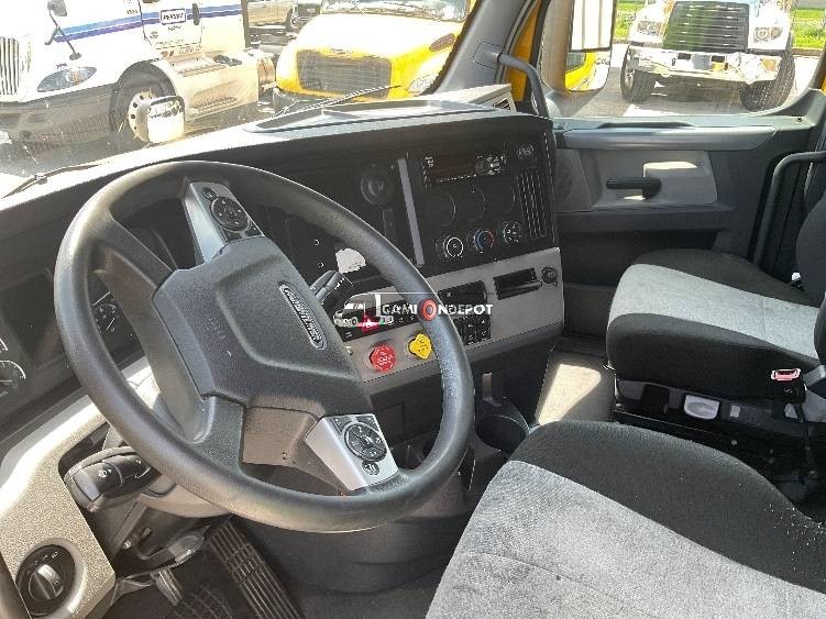 Truck Thumbnail 5