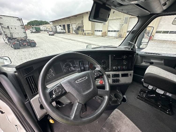Truck Thumbnail 6