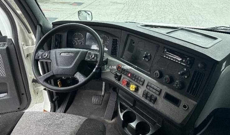 Truck Thumbnail 8