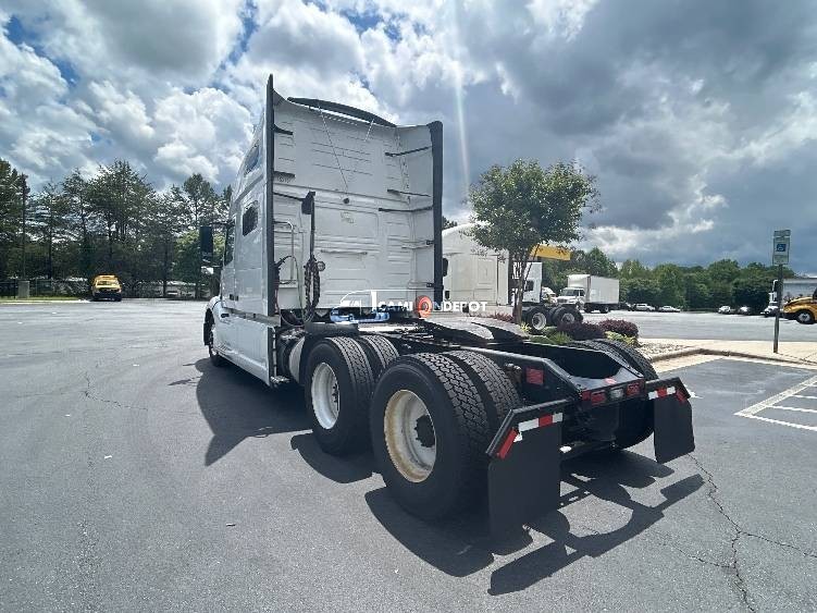 Truck Thumbnail 4