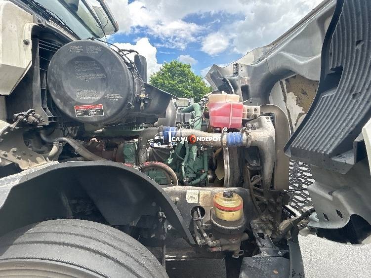 Truck Thumbnail 10
