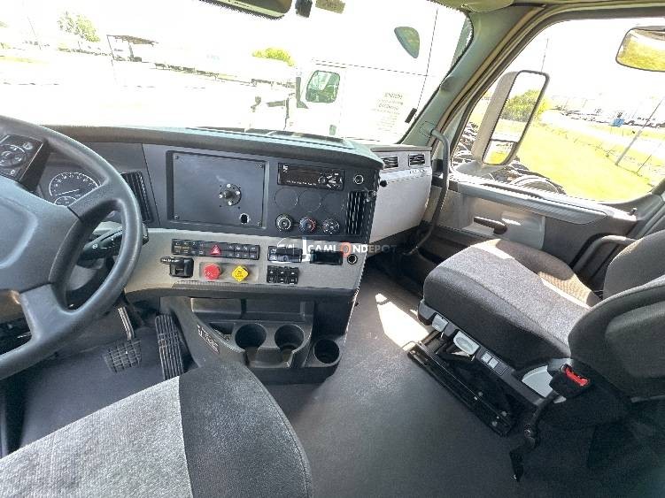 Truck Thumbnail 6