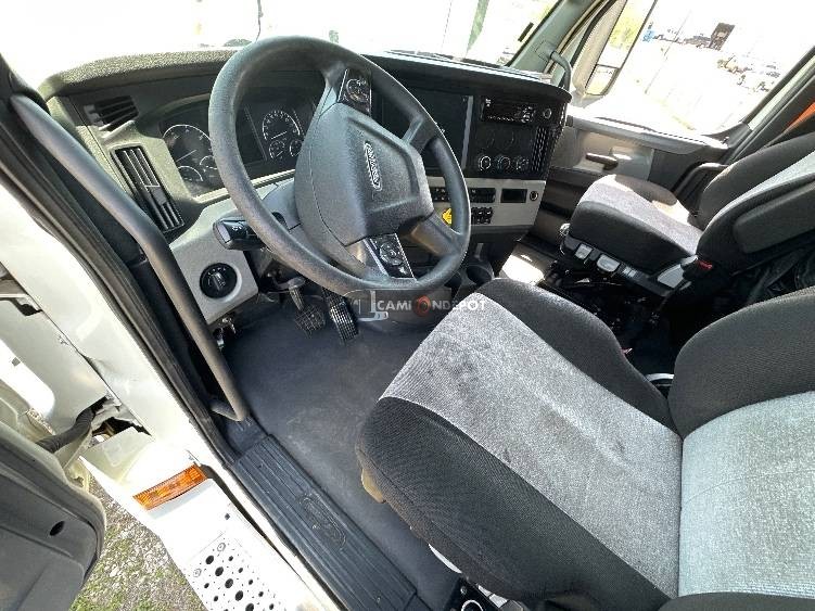 Truck Thumbnail 5