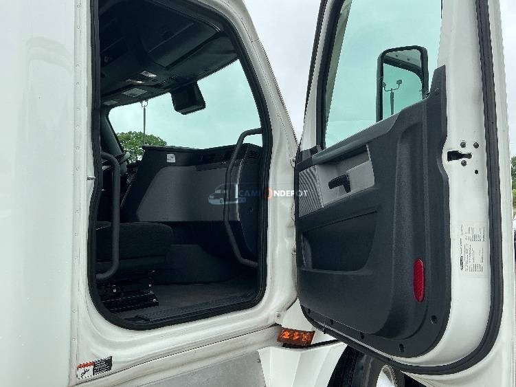 Truck Thumbnail 7