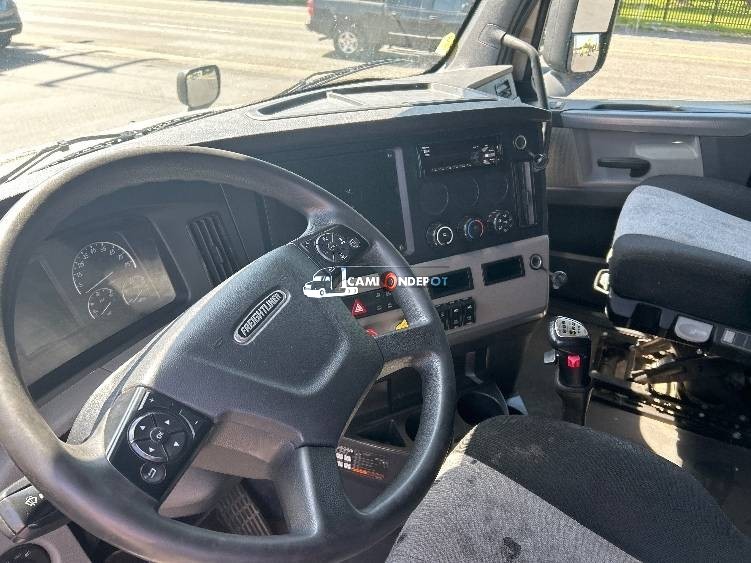 Truck Thumbnail 5